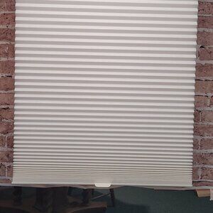 Hunter Douglas Duette Honeycomb Shade 30.375 x 36